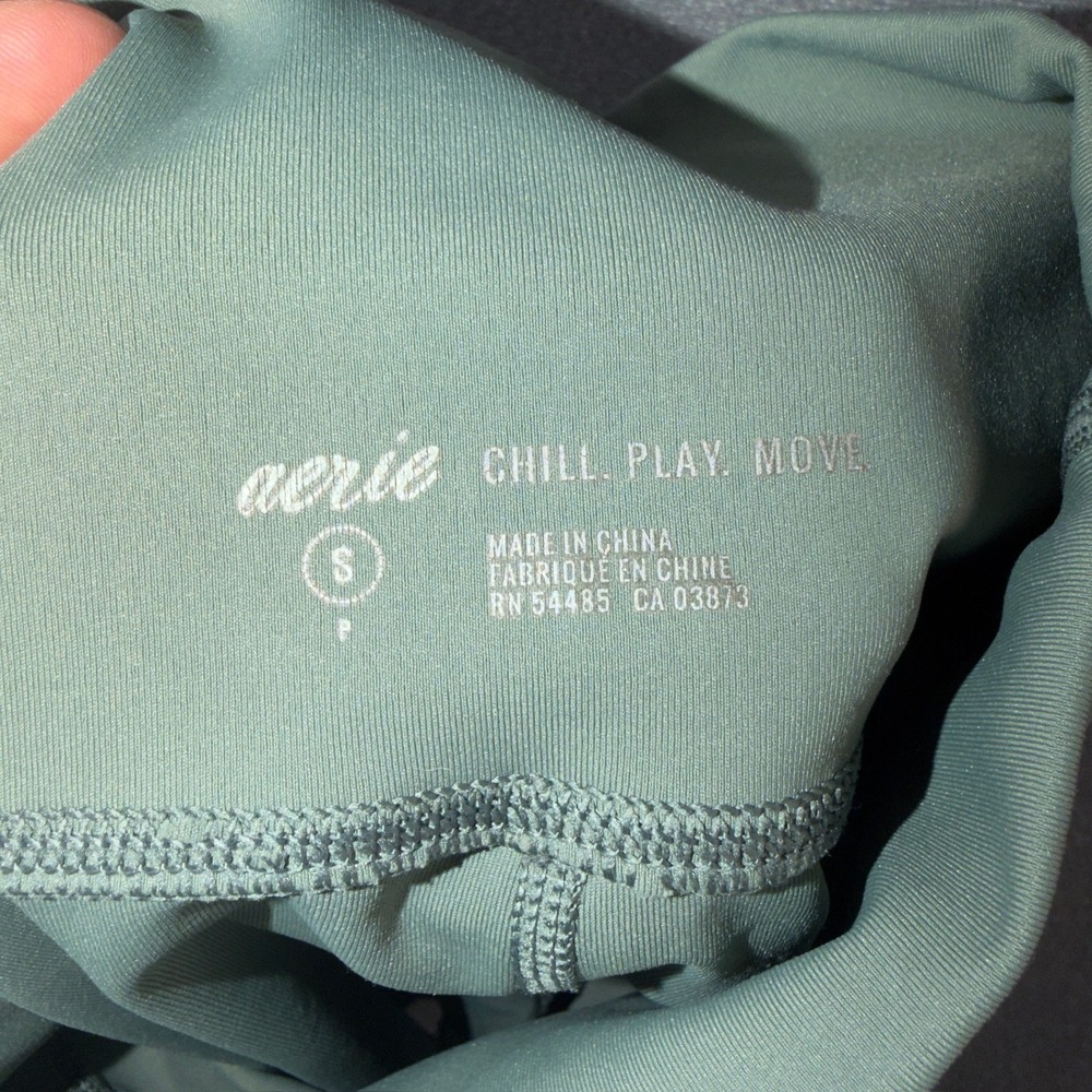 Aerie Chill Play Move Sage Green High Waisted Mesh Pocket Biker Shorts Womens S - Picture 2 of 8
